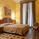 Nouvel Ξενοδοχείο 3*