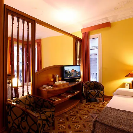 Nouvel Hotel 3*