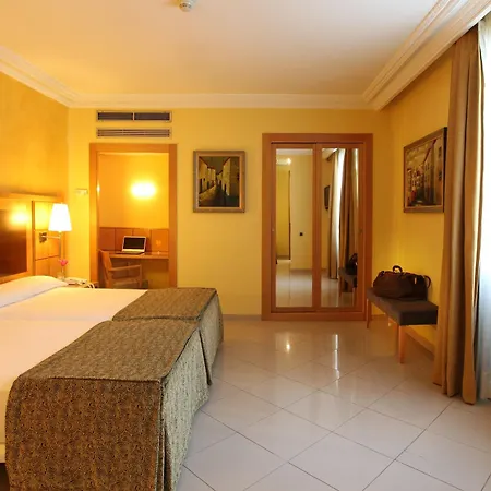 Nouvel Hotel 3*