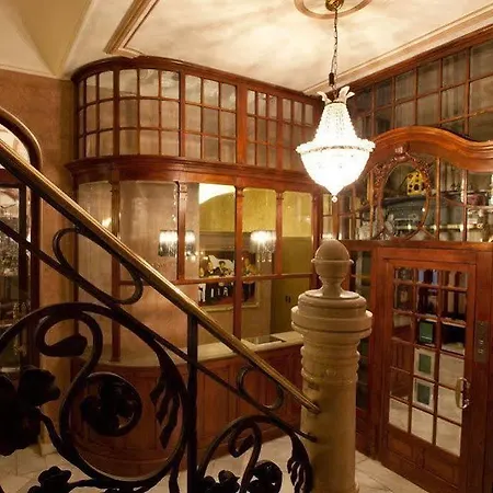 Hotel Nouvel 3*