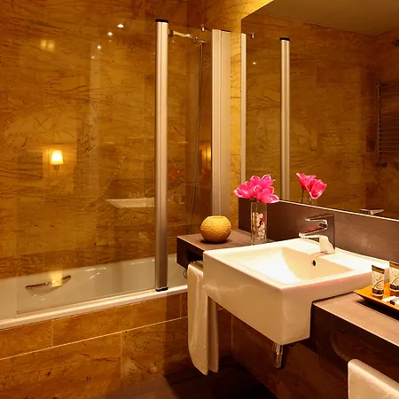 Hotel Nouvel 3*