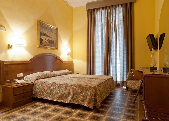 Nouvel Hotel 3*